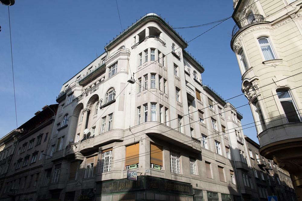 Sophie'S Art Home Broadway Budapest Exterior photo